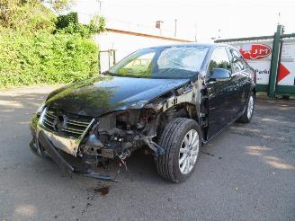 uszkodzony przyczepy kampingowe Volkswagen Jetta  2010/4