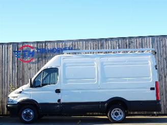 Schade brommobiel Iveco Daily 35C12 2.3 HPi L3H2 3-Persoons Trekhaak 85KW Euro 3 2005/11