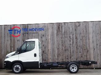 Schade bestelwagen Iveco Daily 40/35C18 3.0 HPi Chassis Cabine Hi-matic 132KW Euro 6 2018/10
