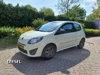 Schade scooter Renault Twingo 1.5 dci dynamic airco 2011/2