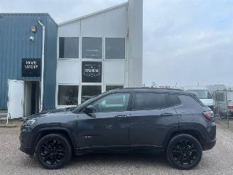 Schade machine Jeep Compass 4xe 240 AUTOMAAT Plug-in Hybrid Electric Upland BJ 2023 37560 KM 2023/1