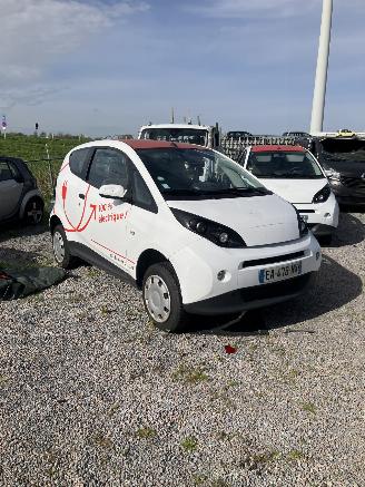 Schade oplegger Renault  BLUE CAR VOL ELECTRISCH 2020/1