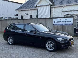 Schade camper BMW 3-serie Touring 320D 190Pk Automaat Luxery Head-Up 2015/10
