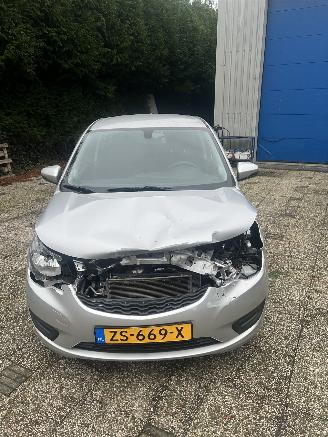 Schade oplegger Opel Karl 1.0 ecoFLEX 120 Jaar Edition    41119 nap 2019/7